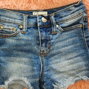 Beverly denim cut-off shorts